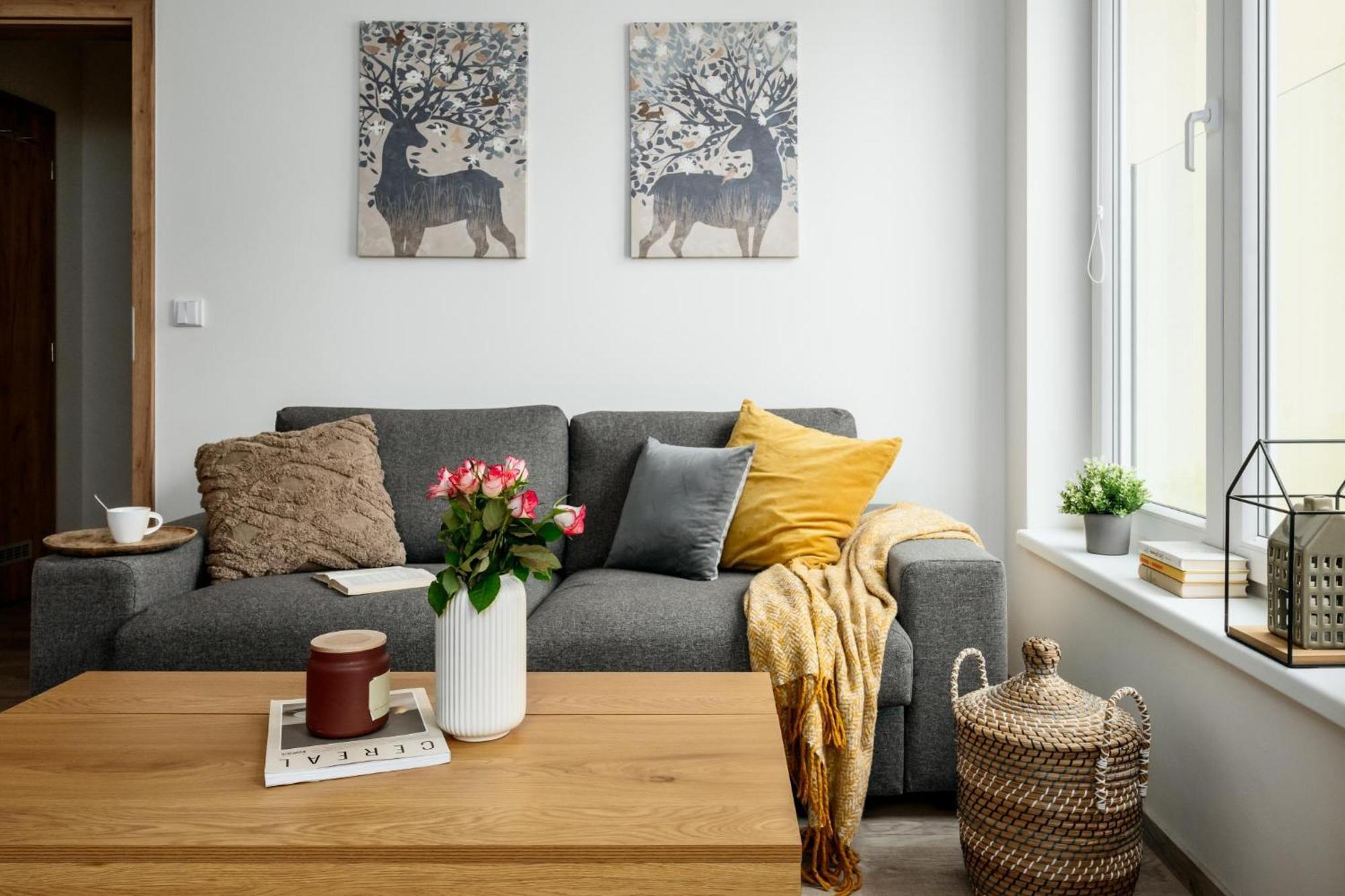 Appartamento Three Bedroom Aparment With Terrace By Days Praga